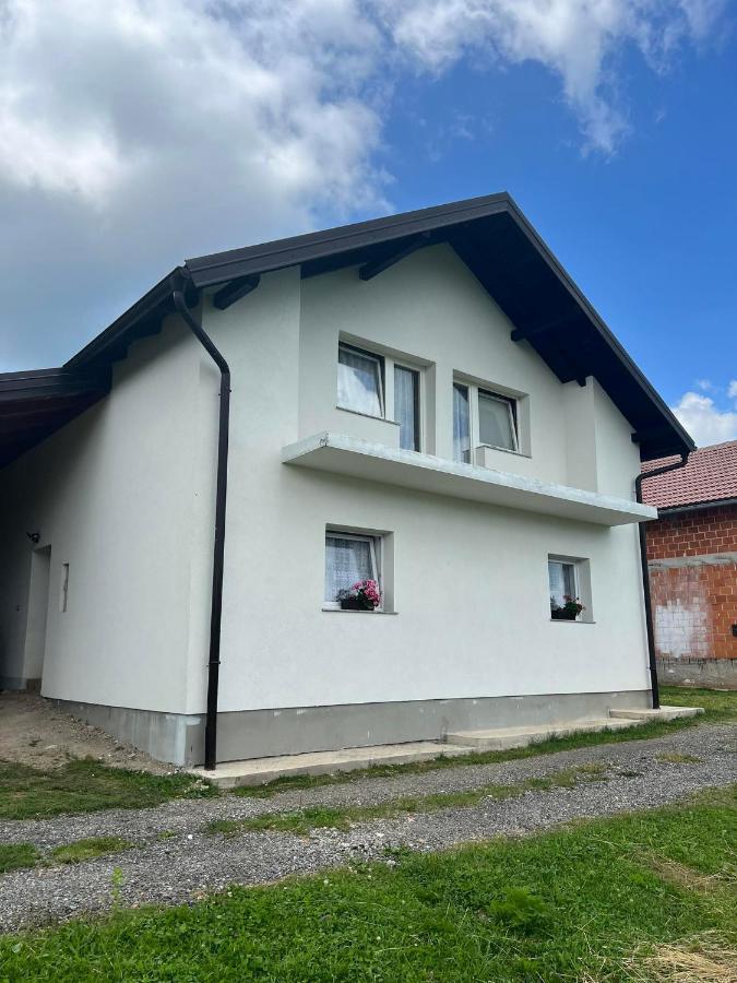 Apartman Djak Plitvička Jezera Exterior foto