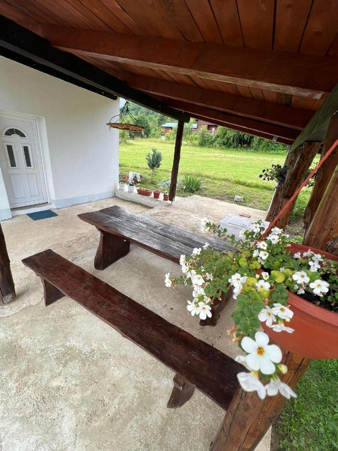 Apartman Djak Plitvička Jezera Exterior foto